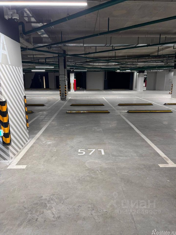 Продажа гаража улица Эдуарда Стрельцова,  д. 2 к1