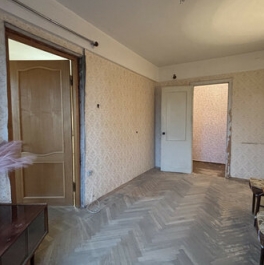 Продажа 2-комн квартиры на вторичном рынке Таллинская улица,  д. 25