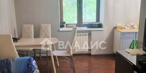 3-комн квартира ул Артамонова,  д. 12,  к. 2