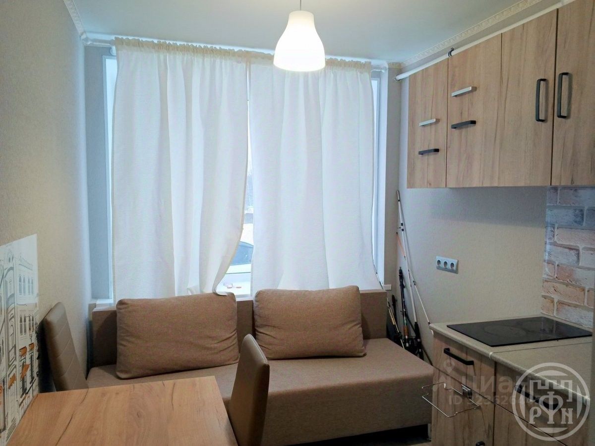 Продажа 1-комн квартиры на вторичном рынке пос. Климово, улица Центральная, 3