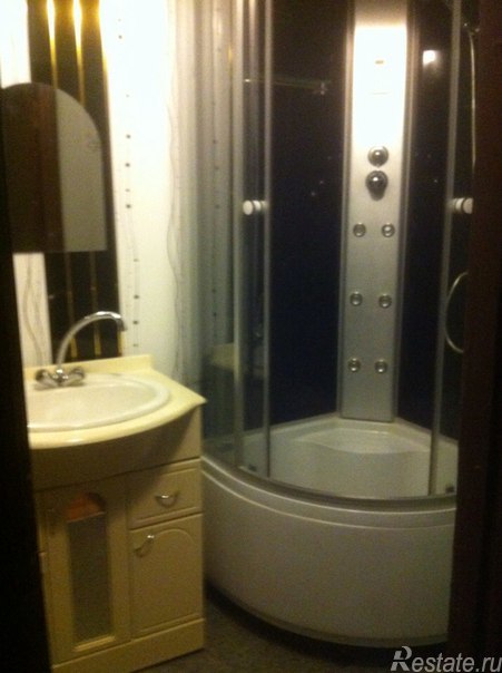 Аренда 2-комн квартиры на вторичном рынке угол между Моисеенко ул и Суворовский пр-кт,  д. 2