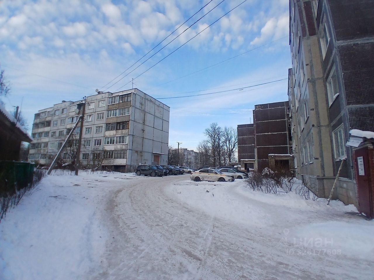 Продажа 2-комн квартиры на вторичном рынке Сиверский городской поселок, улица 123-й Дивизии, 8