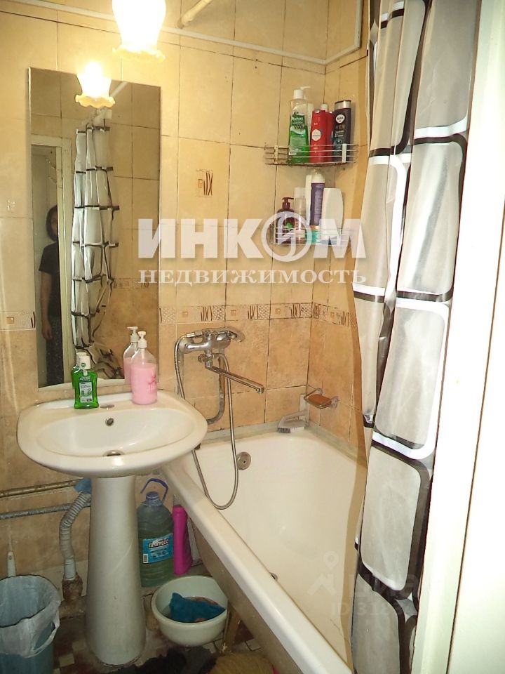 Продажа 2-комн квартиры на вторичном рынке улица Шверника, 5К2