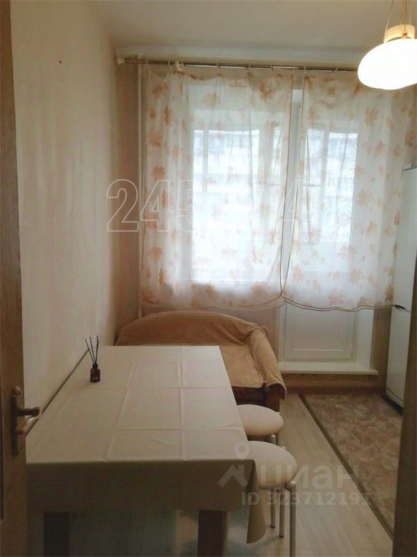 Аренда 1-комн квартиры на вторичном рынке проезд Дежнева, 27К2