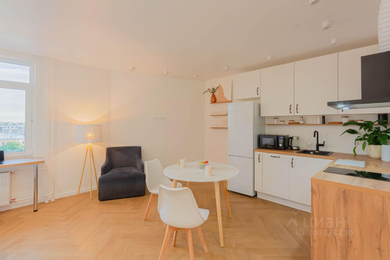 Аренда 2-комн квартиры на вторичном рынке Днепропетровская улица, 7