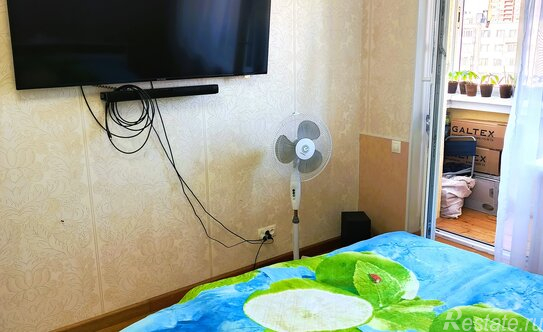 Продажа 2-комн квартиры на вторичном рынке Подвойского ул,  д. 10