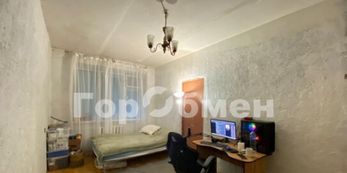 2-комн квартира улица Максимова,  д. 12