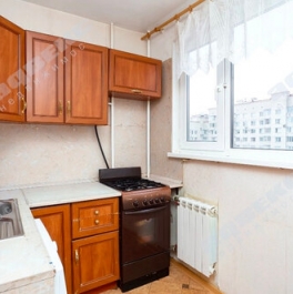 Продажа 2-комн квартиры на вторичном рынке улица Лёни Голикова,  д. 60