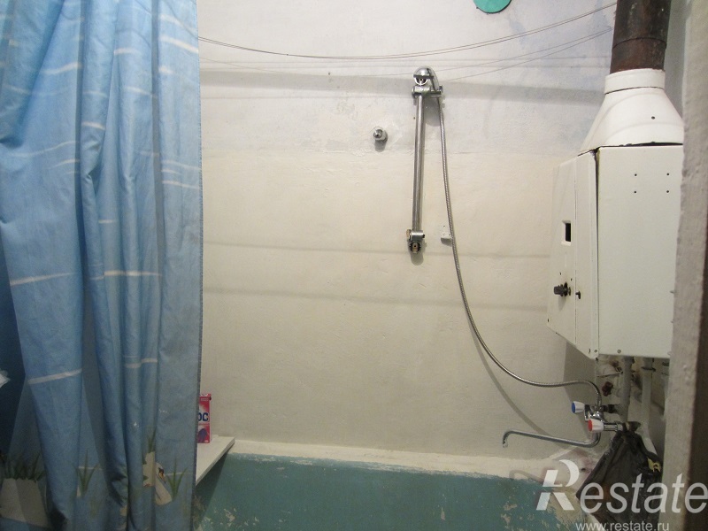 Продажа 2-комн квартиры на вторичном рынке Сестрорецкая ул ,  д. 3