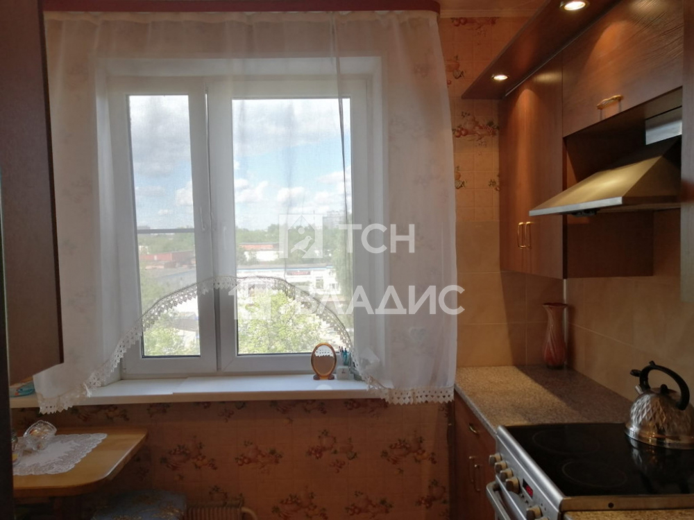 3-комн квартира Староватутинский проезд, 11