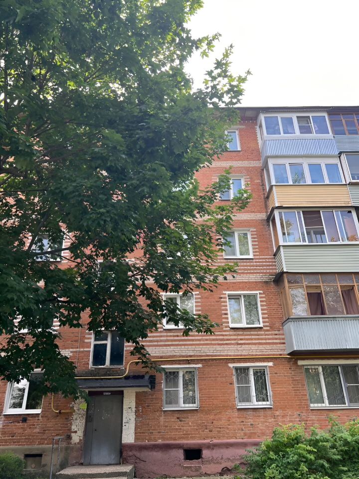 Продажа 3-комн квартиры на вторичном рынке пос. Мещерское, 11