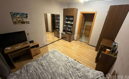 Продажа 3-комн квартиры на вторичном рынке Ветеранов пр-кт,  д. 1,  к. 1