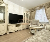 Продать Квартиры вторичка Кудрово, ул Венская  4 2