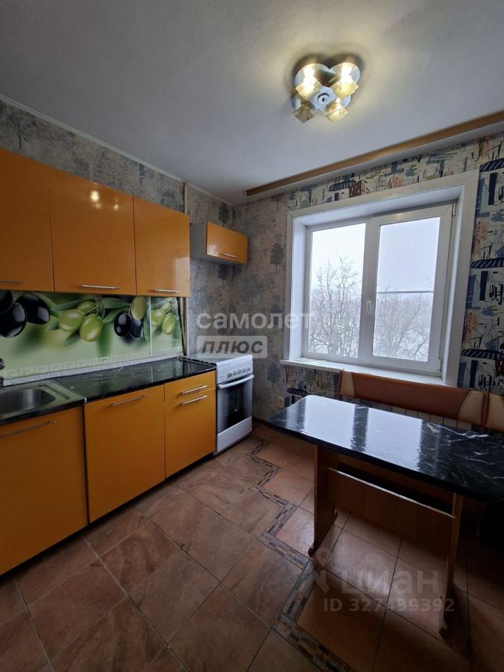 Продажа 2-комн квартиры на вторичном рынке Новлянский мкр, улица Западная,  д. 1
