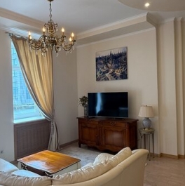 Продажа 3-комн квартиры на вторичном рынке Дегтярный пер,  д. 5 с1