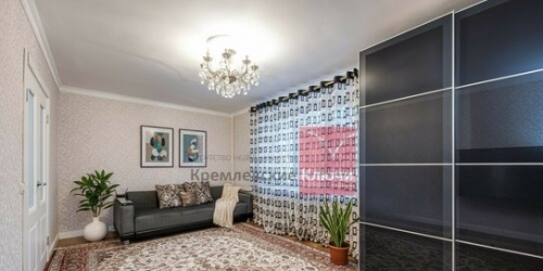 3-комн квартира улица Архитектора Власова,  д. 47