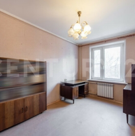 Продажа 3-комн квартиры на вторичном рынке Перекопская улица,  д. 22