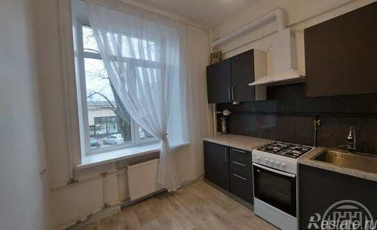 Продажа 2-комн квартиры на вторичном рынке Ленинградская улица,  д. 1