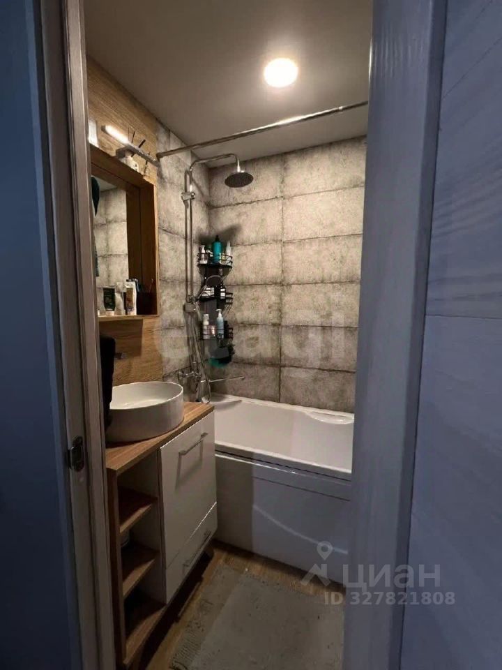 Продажа 1-комн квартиры на вторичном рынке Комендантский проспект, 17К2
