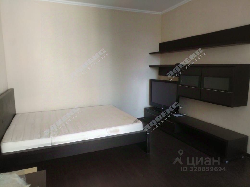 Продажа 1-комн квартиры на вторичном рынке Богатырский проспект, 24к1