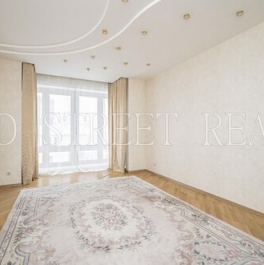 Продажа 4-комн квартиры на вторичном рынке Мосфильмовская улица,  д. 70 к6