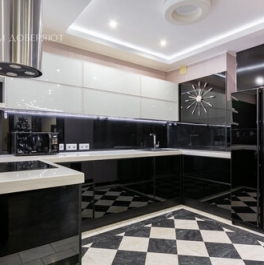 Продажа 4-комн квартиры на вторичном рынке Шкиперский проток,  д. 20