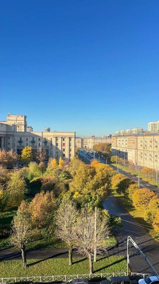 Продажа 2-комн квартиры на вторичном рынке улица Ленсовета, 20