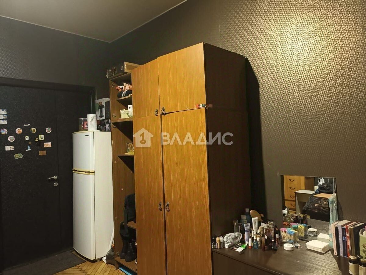 Продажа 4-комн квартиры на вторичном рынке Колпино, набережная Комсомольского Канала, 24/1