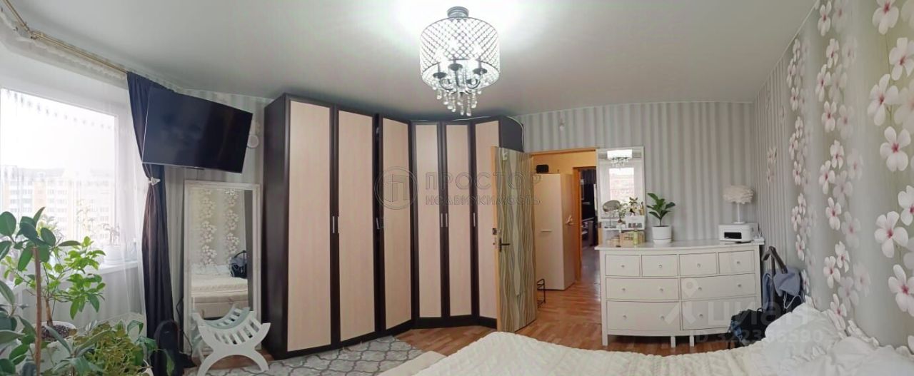 Продажа 4-комн квартиры на вторичном рынке Рождественская улица, 16