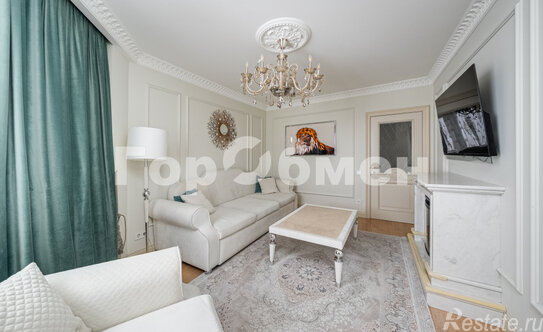 Продажа 3-комн квартиры на вторичном рынке Московский г, Бианки ул,  д. 12,  к. 1