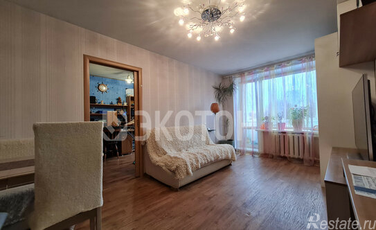 Продажа 3-комн квартиры на вторичном рынке Павловск г, Детскосельская ул,  д. 13