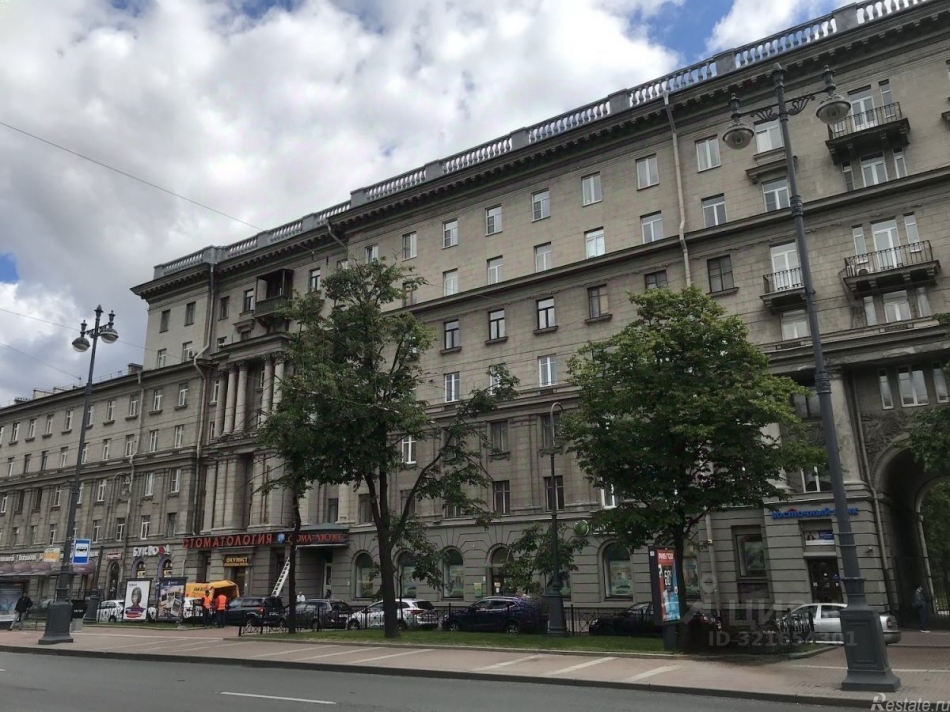 Аренда торгового помещения Московский пр-кт,  д. 172