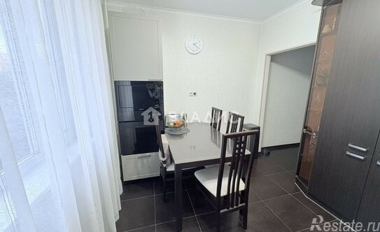 Продажа 3-комн квартиры на вторичном рынке улица Коштоянца,  д. 10