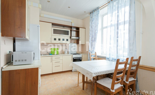 Аренда 4-комн квартиры на вторичном рынке Оружейный пер,  д. 25,  к. 1В