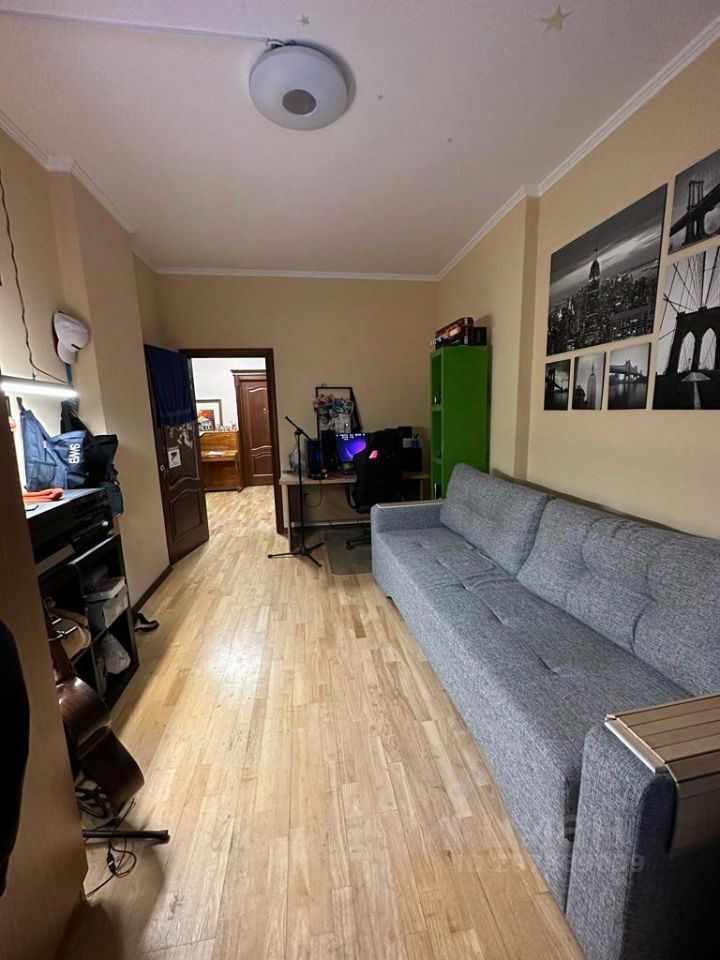 Продажа 5-комн квартиры на вторичном рынке улица Маршала Рыбалко, 2к1