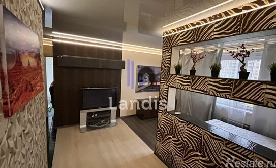 Продажа 1-комн квартиры на вторичном рынке улица Лётчика Ульянина,  д. 2