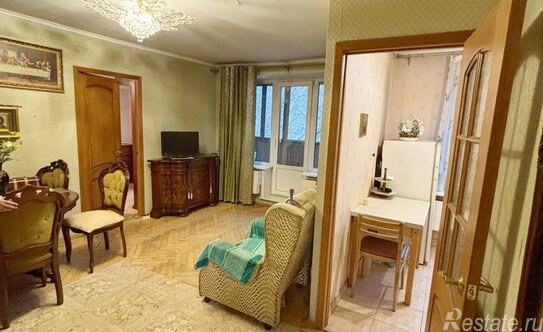 Продажа 2-комн квартиры на вторичном рынке Панферова ул,  д. 3