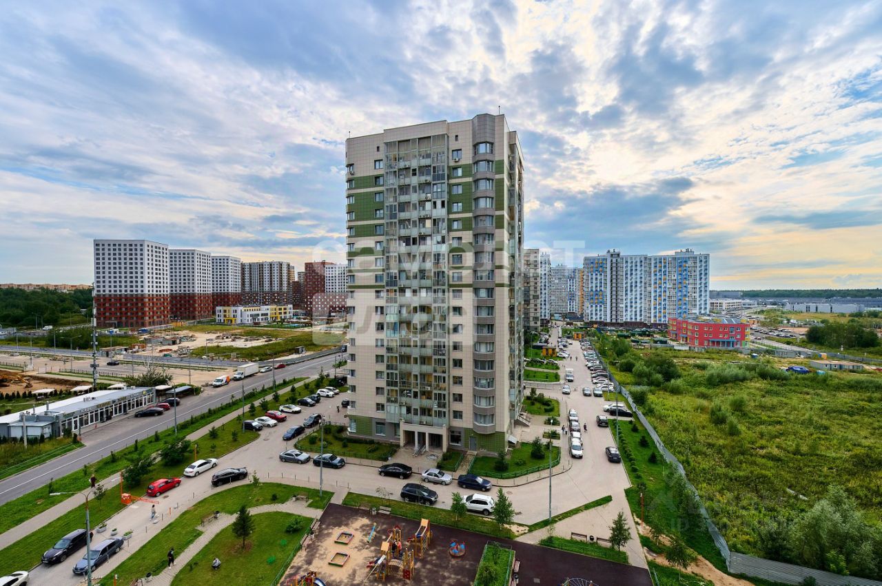 Продажа 2-комн квартиры на вторичном рынке Мытищи, улица Кедрина, 1