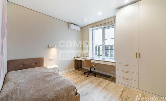 Продажа 3-комн квартиры на вторичном рынке проспект Лихачёва,  д. 10 к2