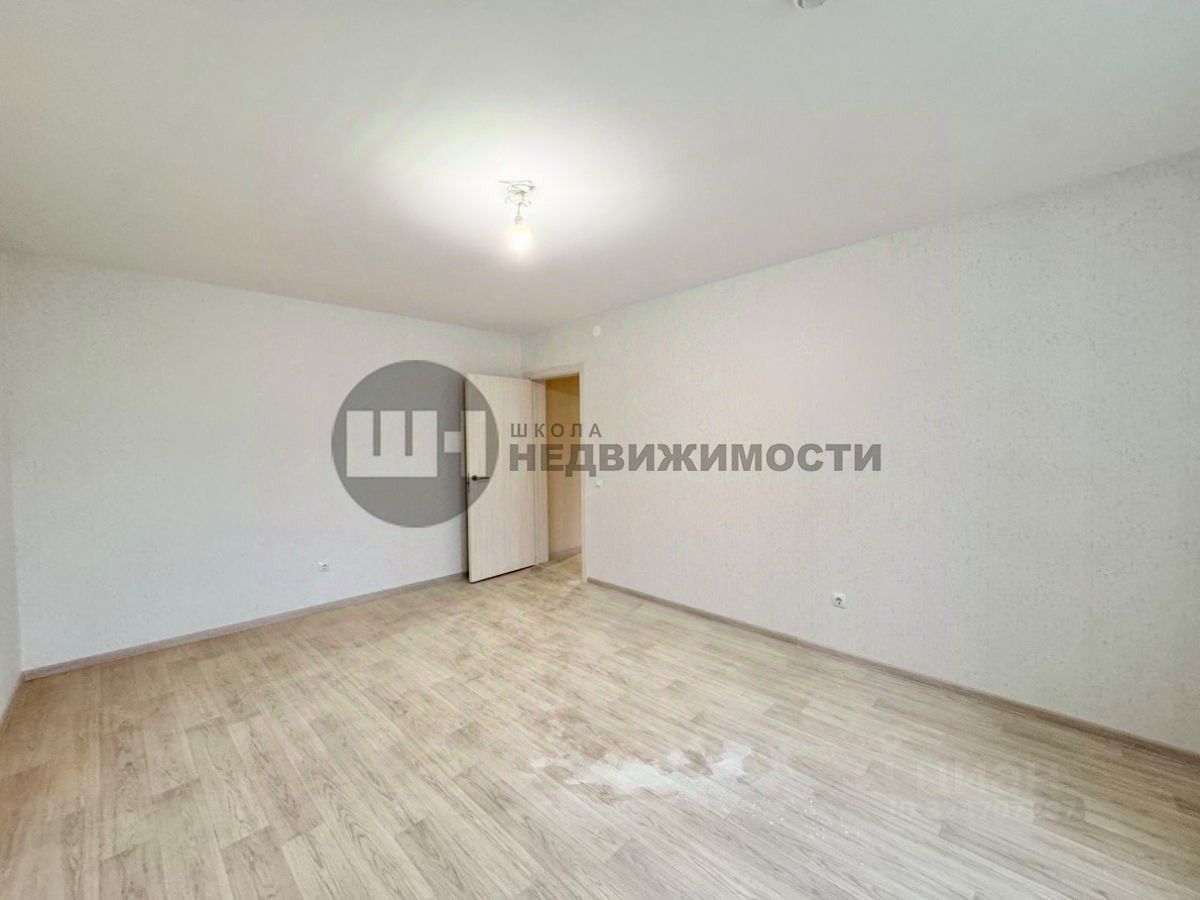 Продажа 3-комн квартиры на вторичном рынке Ленинский проспект, 68