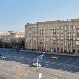 Продажа 1-комн квартиры на вторичном рынке Кутузовский пр-кт,  д. 30