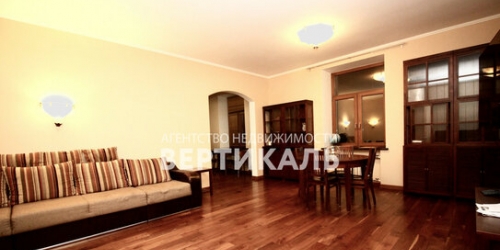 3-комн квартира улица Бориса Галушкина,  д. 17