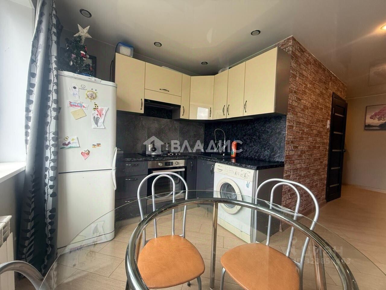 Продажа 2-комн квартиры на вторичном рынке Невская Дубровка городской поселок, улица Школьная, 21