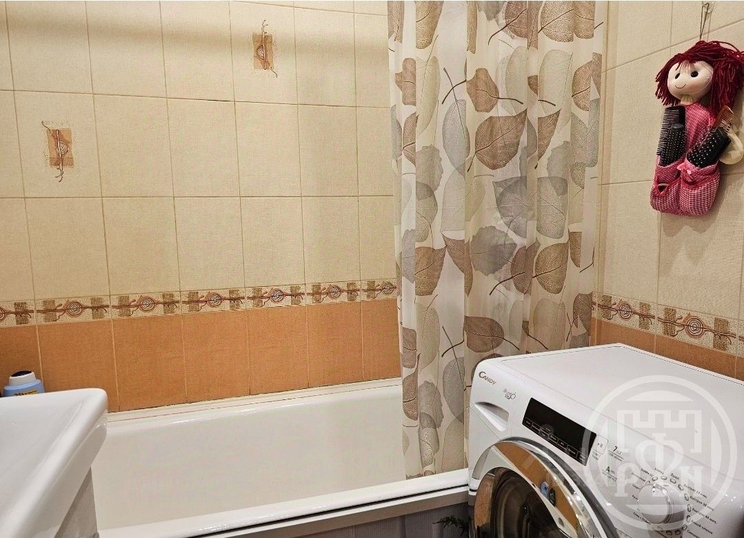 Продажа 2-комн квартиры на вторичном рынке Яхтенная улица, 12К1