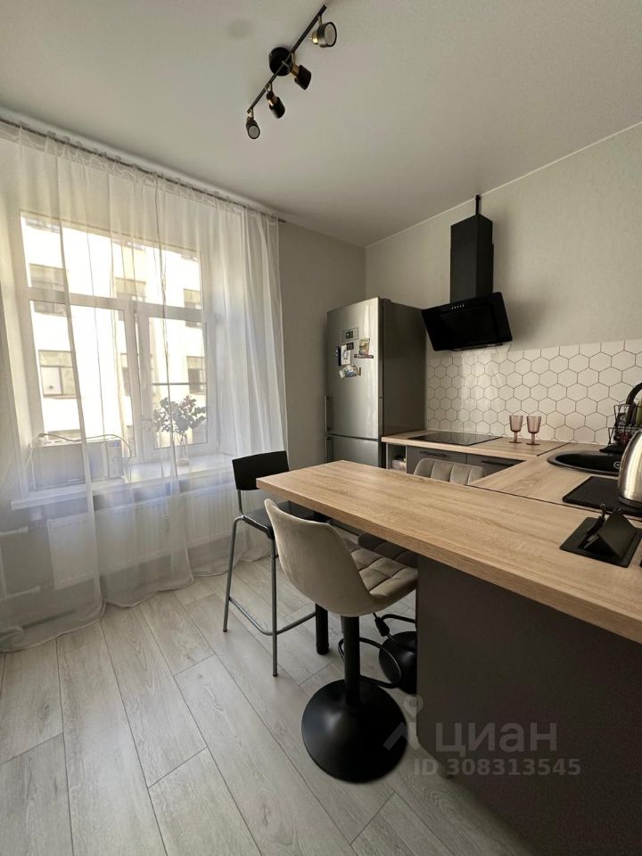 Аренда 1-комн квартиры на вторичном рынке Рижский проспект, 23