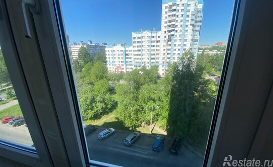 Продажа 2-комн квартиры на вторичном рынке Серебристый бульвар,  д. 21