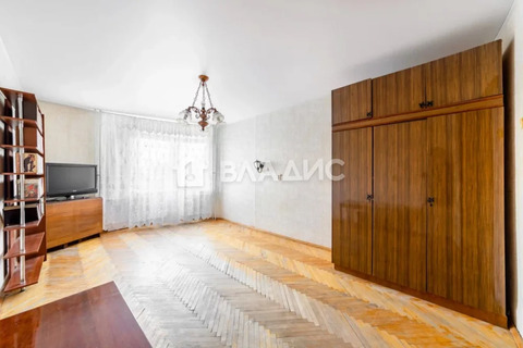 Продажа 1-комн квартиры на вторичном рынке Брестский б-р.,  д. 11/36