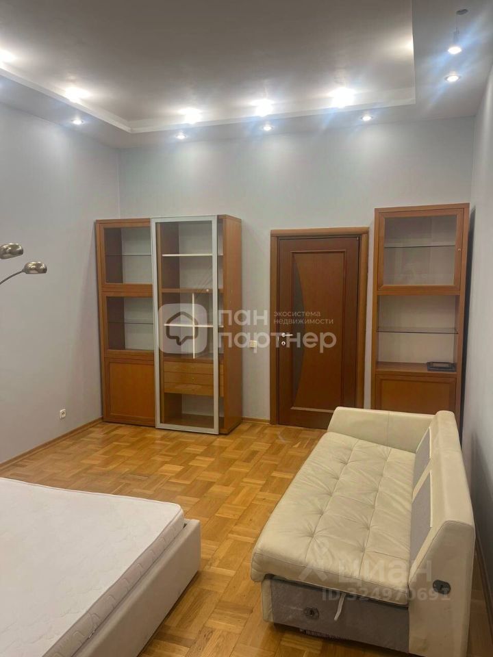 Продажа 2-комн квартиры на вторичном рынке 12-я Красноармейская улица, 12