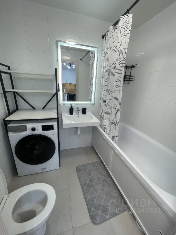 Аренда 1-комн квартиры на вторичном рынке д. Новое Девяткино, улица Главная, 8