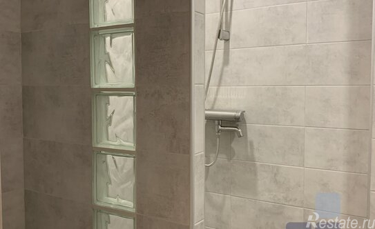 Продажа 2-комн квартиры на вторичном рынке бульвар Матроса Железняка,  д. 9